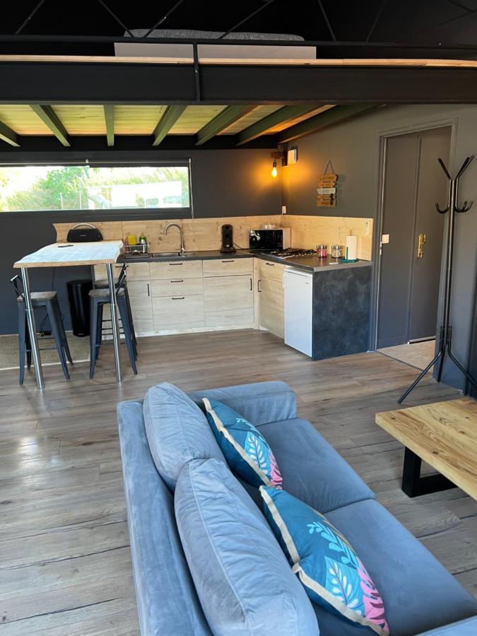 Ferienwohnung Charmant Logement Avec Jacuzzi Salon-de-Provence Exterior foto